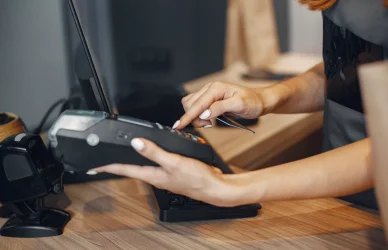 Nuove offerte di lavoro per cassiere: scopri come candidarti