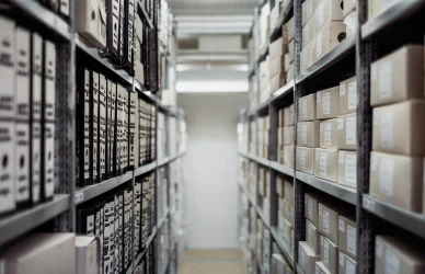 Offerte di lavoro per addetti al magazzino in Italia competenze richieste e opportunità di carriera